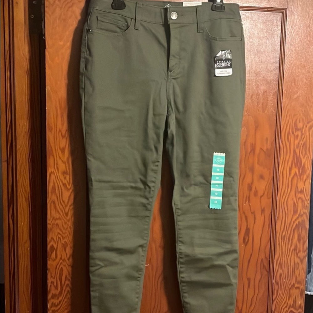 Brand new army green pants, St. John’s bay